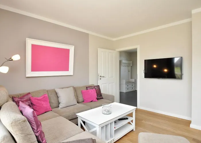 Doppelhaushaelfte Achterdiek Feriehus *